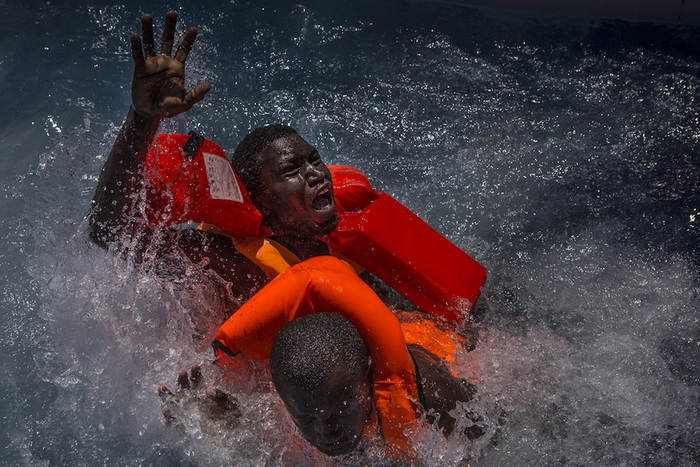 Убийства, войны и болезни: самые сильные документальные фотографии конкурса World Press Photo Contest (Часть 1)
