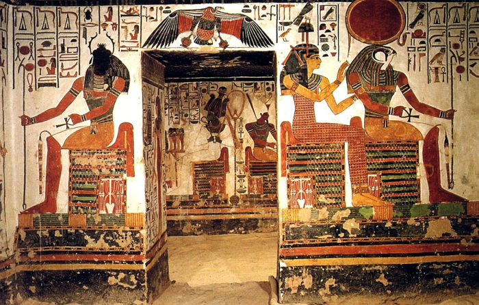 Египетские боги на стенах гробницы Нефертари. Фото: egyptopedia.info.