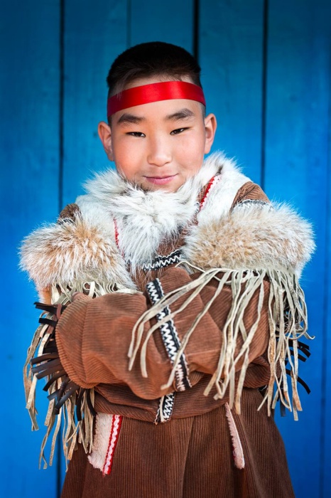 Хлопчик з народу тофалари, гори Саяни, Східний Сибір, Росія.  Автор: Олександр Хомишина.